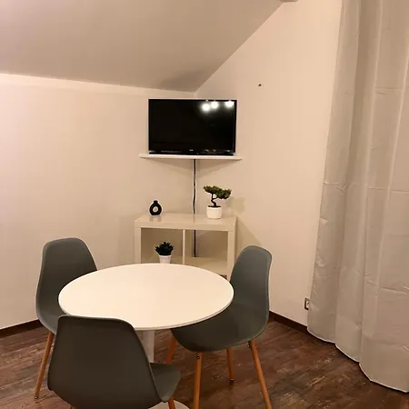 L'escale Aero Lyon 아파트